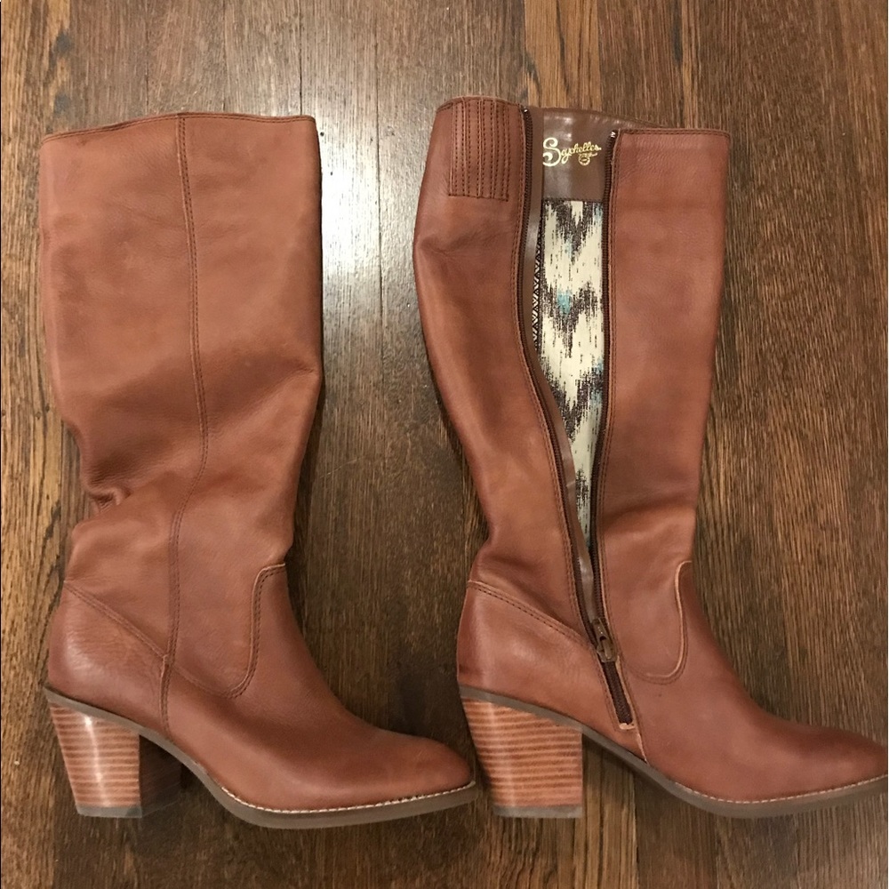 *NEW* Seychelles Meet Me In the City Boot - size 8